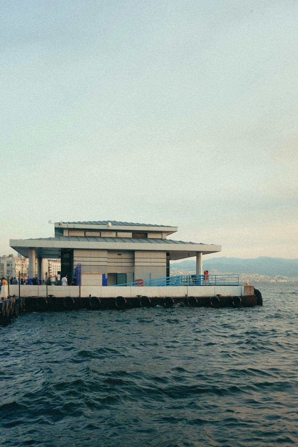Beaches Lakeside Residence